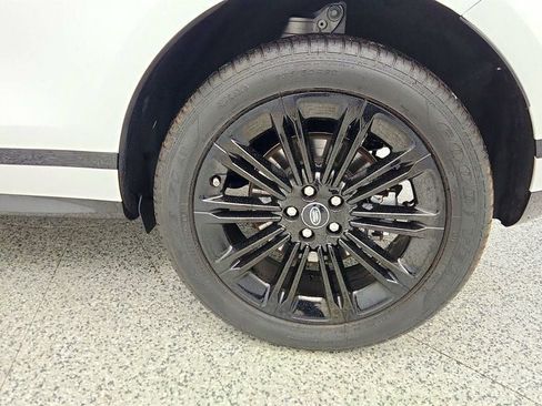 Used 2024 Land Rover Range Rover Evoque Dynamic SE image 9