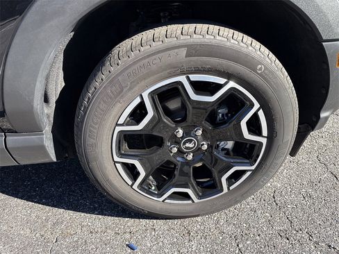 Used 2025 Ford Bronco Sport Outer Banks w/ Outer Banks Tech Package+ image 13