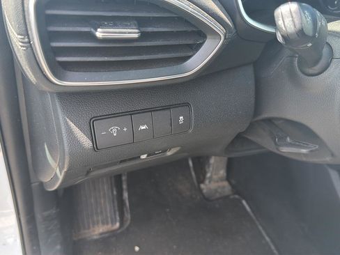 Used 2022 Hyundai Santa Fe SEL image 9