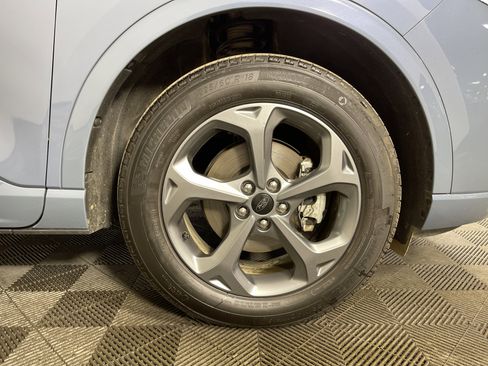 Used 2024 Ford Escape ST-Line Select w/ Tech Pack #2 image 7