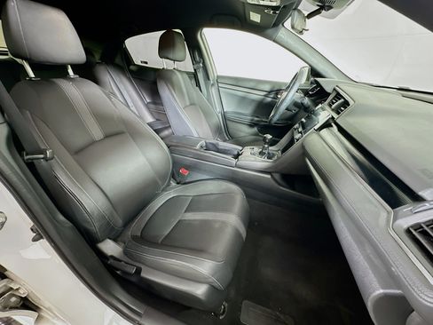 Used 2020 Honda Civic Sport image 28