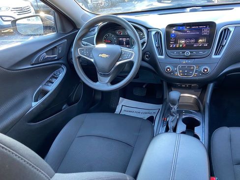 Used 2023 Chevrolet Malibu LT image 12