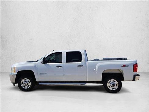 Used 2013 Chevrolet Silverado 2500 LT w/ Suspension Package, Off-Road image 9