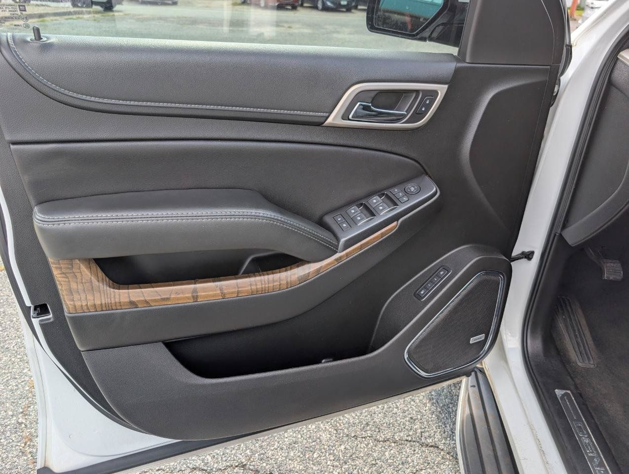 Used 2018 GMC Yukon Denali AWD/4WD image 13