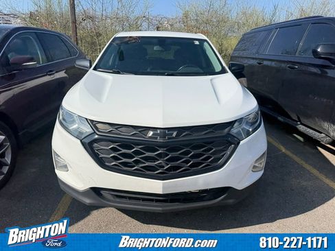 Used 2019 Chevrolet Equinox LT FWD image 2