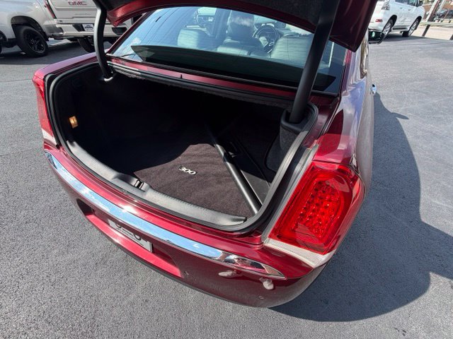 Used 2017 Chrysler 300 C w/ Safetytec Plus Group RWD image 20