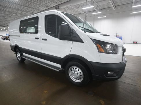 Used 2024 Ford Transit 250 Low Roof AWD w/ Exterior Upgrade Package image 34