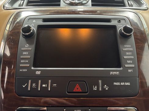 Used 2016 Buick Enclave Premium image 24