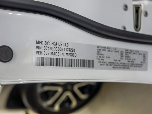 Used 2022 Jeep Compass Limited image 30