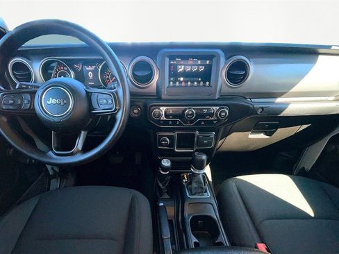 Used 2022 Jeep Gladiator Sport image 16