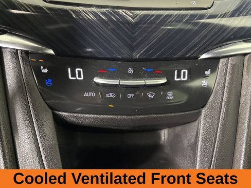 Used 2024 Cadillac XT6 Premium Luxury AWD/4WD image 17