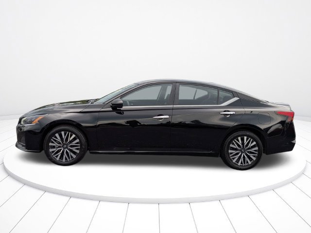 Used 2024 Nissan Altima 2.5 SV FWD image 6