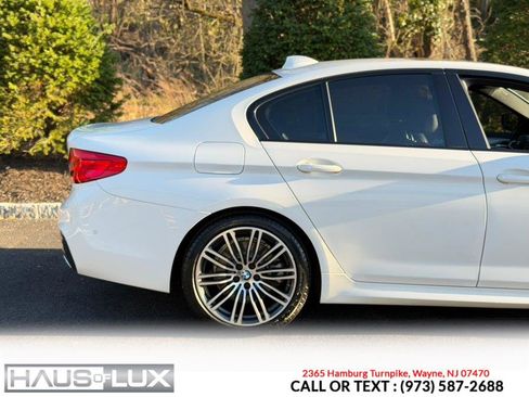Used 2019 BMW 530i xDrive w/ M Sport Package image 14