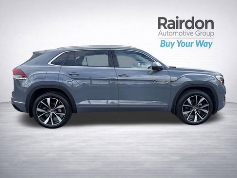 Used 2025 Volkswagen Atlas Cross Sport SEL Premium R-Line AWD/4WD image 8