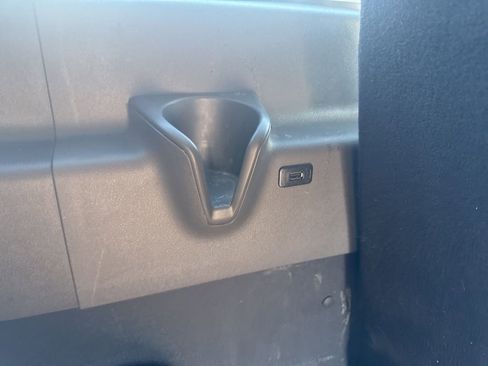 Used 2023 Ford Transit 350 XLT image 39