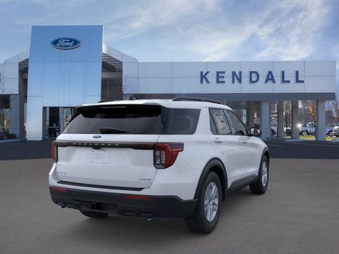 Used 2026 Ford Explorer Active AWD/4WD image 8