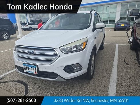 Used 2018 Ford Escape SE w/ Ford Safe & Smart Package AWD/4WD image 1