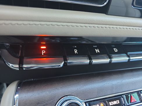 Used 2022 Lincoln Aviator Reserve w/ Elements Package Plus image 28