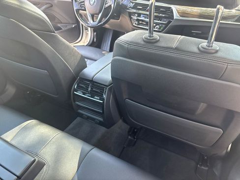 Used 2019 BMW 530i RWD image 27