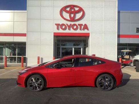 New 2024 Toyota Prius XLE image 4