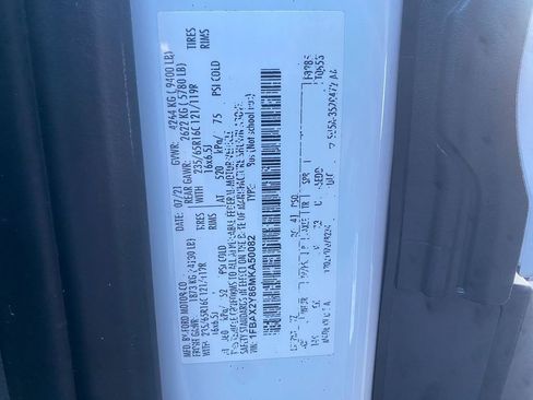 Used 2021 Ford Transit 350 XLT image 32