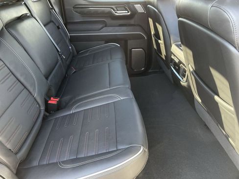 Used 2024 GMC Sierra 1500 AT4X image 27