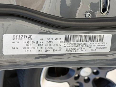 Used 2020 Jeep Compass Limited AWD/4WD image 27