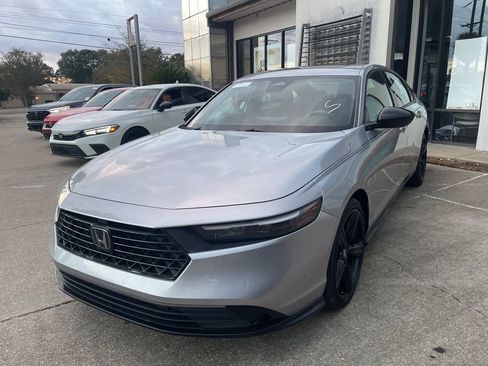 Used 2024 Honda Accord Sport image 1