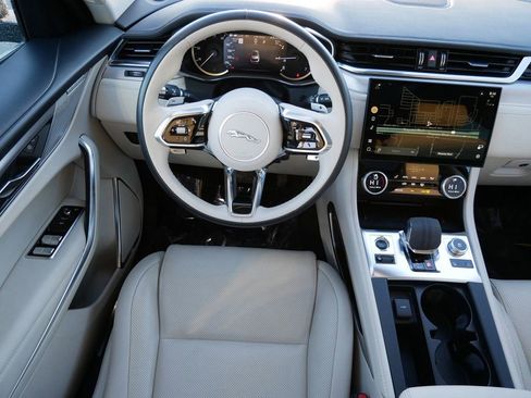 Used 2022 Jaguar F-PACE S image 13