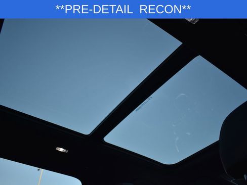 Used 2025 GMC Acadia Denali w/ LPO, Floor Liner Package image 9