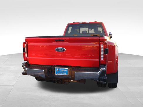 Used 2023 Ford F350 Lariat w/ Lariat Ultimate Package AWD/4WD image 16