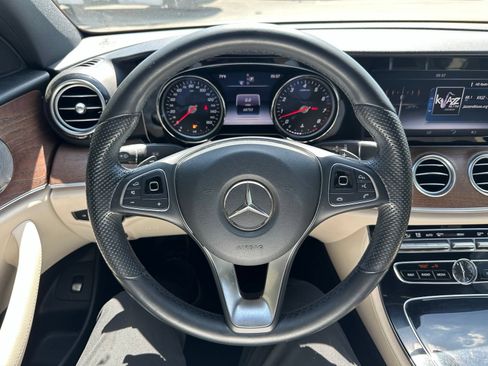 Used 2017 Mercedes-Benz E 300 image 3