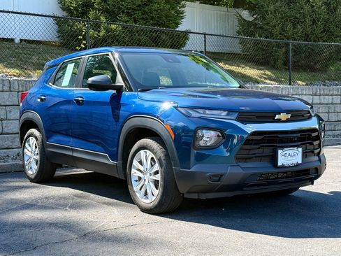 Used 2021 Chevrolet TrailBlazer LS AWD/4WD image 1