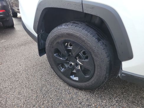 Used 2024 Toyota RAV4 LE image 11