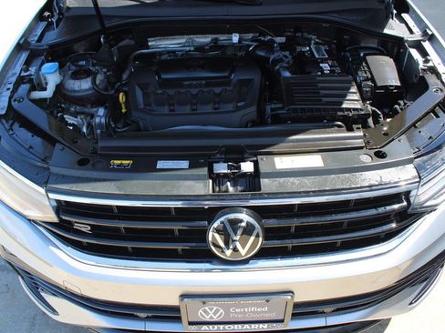 Certified 2023 Volkswagen Tiguan SE R-Line image 29