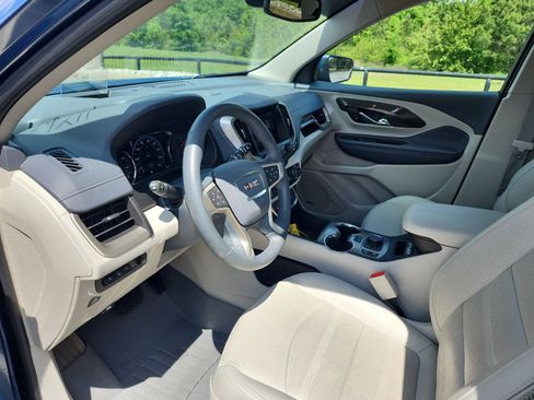 Certified 2024 GMC Terrain Denali w/ Denali Premium Package AWD/4WD image 16