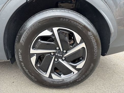 Used 2023 Kia Sportage LX image 26