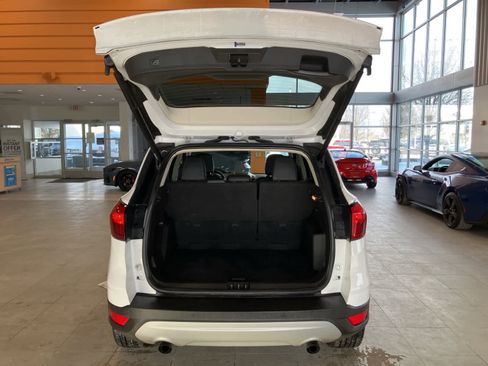 Used 2019 Ford Escape SEL image 28