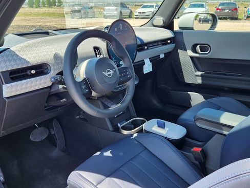 New 2026 MINI Cooper 2-Door Hardtop FWD image 9