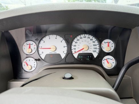 Used 2008 Dodge Ram 1500 Truck SLT RWD image 24