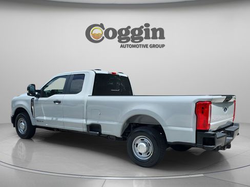 New 2025 Ford F250 XL image 3