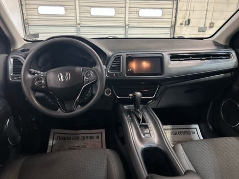 Used 2022 Honda HR-V EX image 4