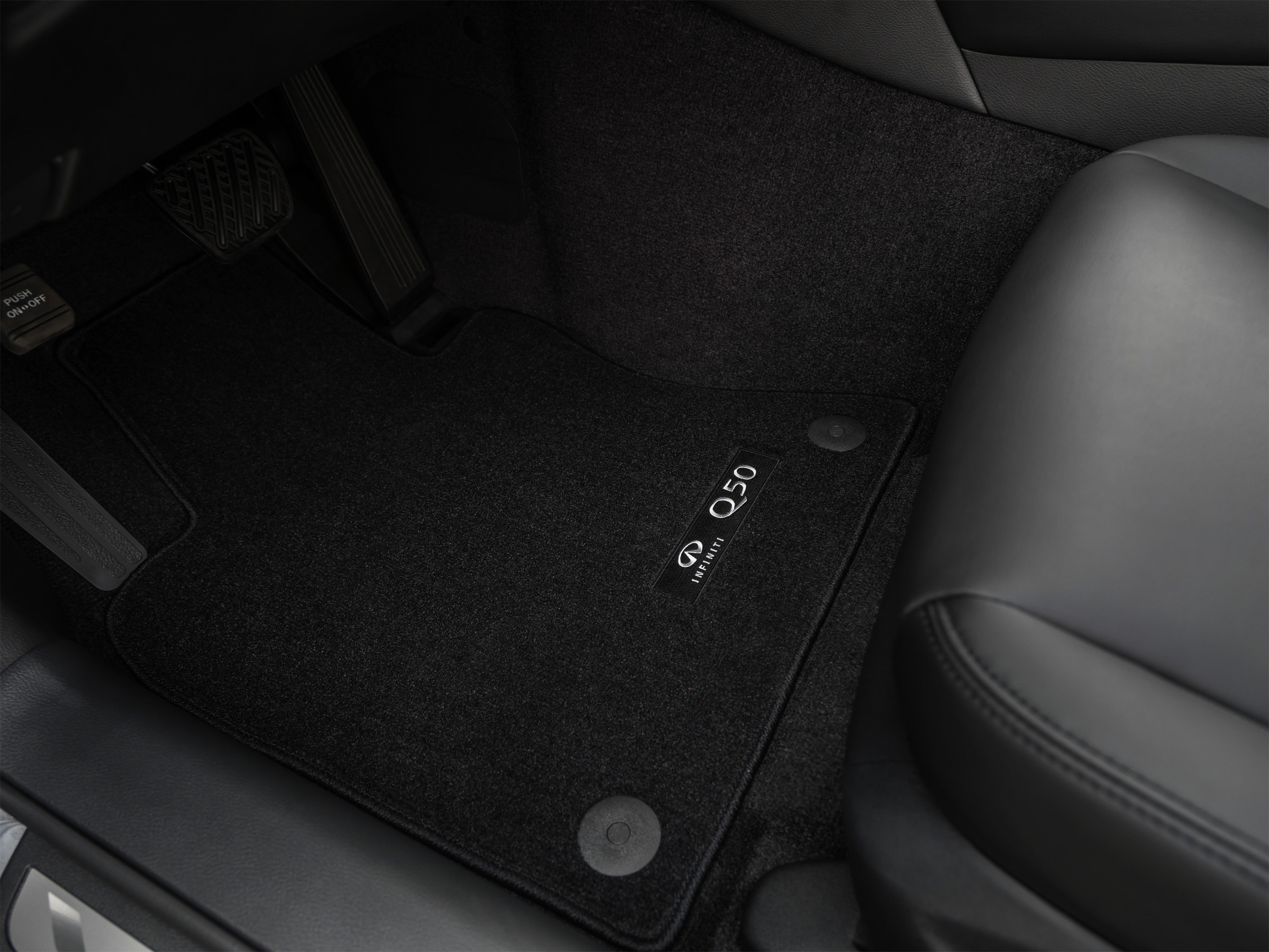 Used 2019 INFINITI Q50 Luxe w/ Essential Package (3.0T Luxe) RWD image 36