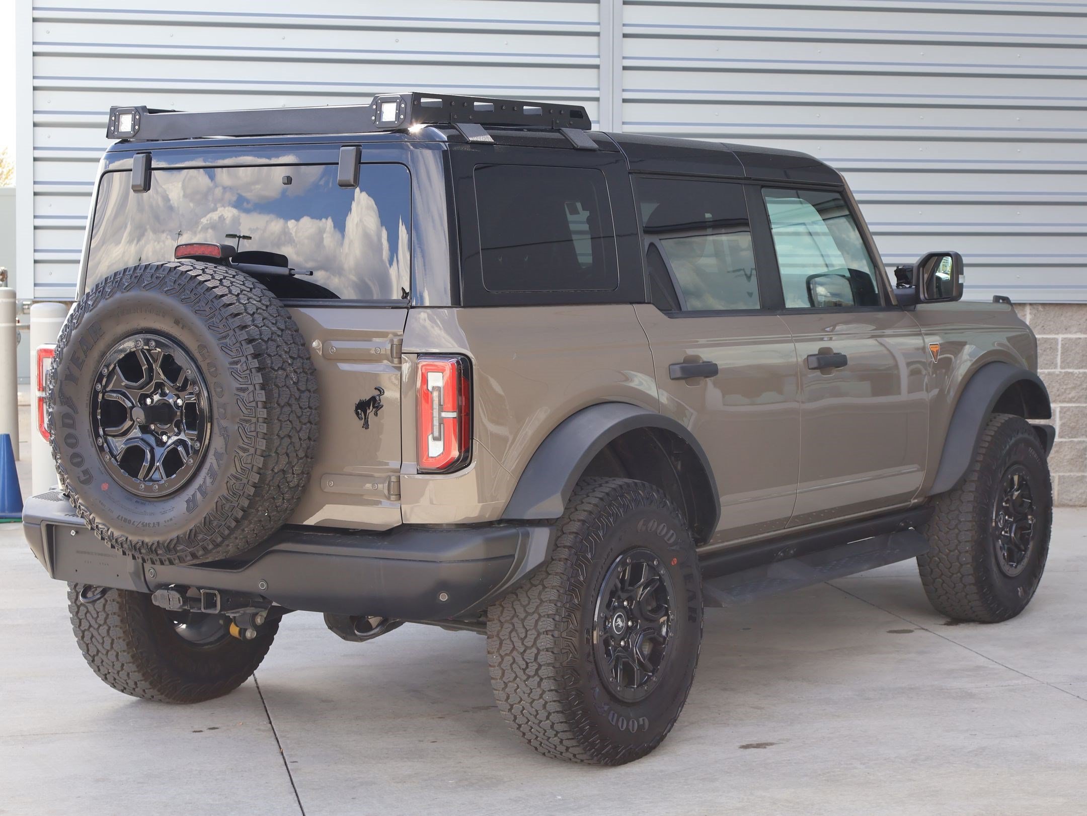 Used 2025 Ford Bronco Badlands AWD/4WD image 5