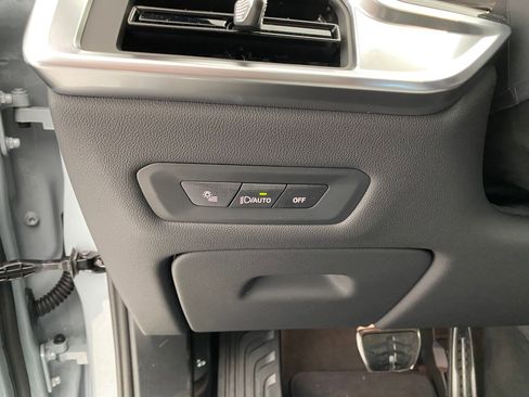 New 2026 BMW X6 xDrive40i image 19