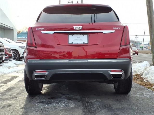 Certified 2025 Cadillac XT5 Premium Luxury FWD image 4