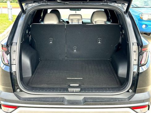 Used 2025 Hyundai Tucson Limited FWD image 34