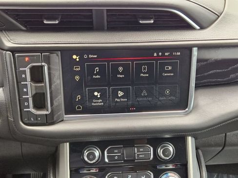 Used 2023 GMC Yukon XL Denali AWD/4WD image 17