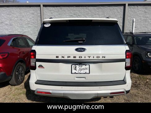 Used 2022 Ford Expedition Timberline image 5