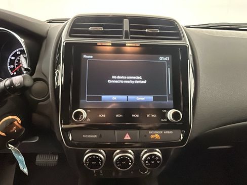 Used 2025 Mitsubishi Outlander Sport LE AWD/4WD image 24